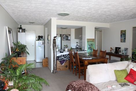 Property photo of 42/4 Grand Parade Parrearra QLD 4575