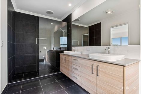 Property photo of 17 Greenhills Esplanade Maleny QLD 4552