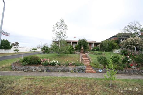 5 Farrer Cl, Wandana Heights, VIC 3216