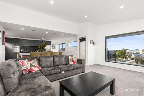 Property photo of 13-14 Highgrove Court Ocean Grove VIC 3226