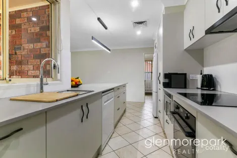 Property photo of 15 Cartwright Place Glenmore Park NSW 2745