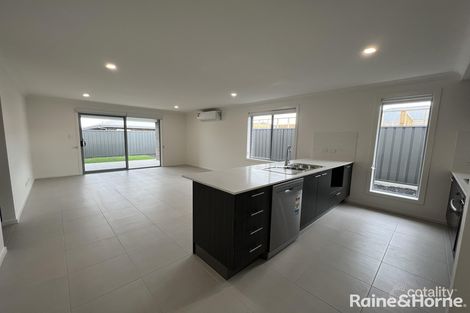 3 Nadine St, Munno Para, SA 5115