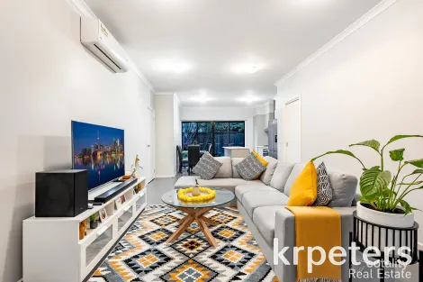 Property photo of 33 Zeta Circuit Cranbourne North VIC 3977