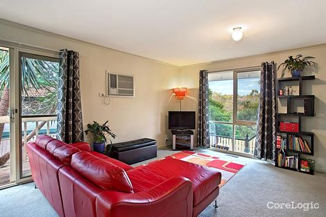 Property photo of 19 Woodland Grove Briar Hill VIC 3088