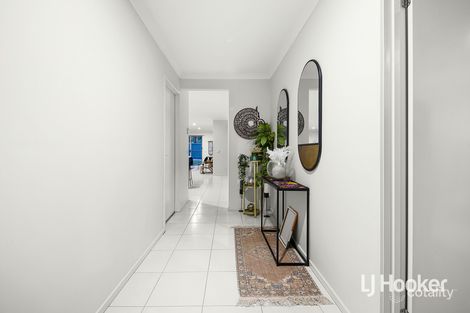 Property photo of 41 Grandpark Circuit Point Cook VIC 3030