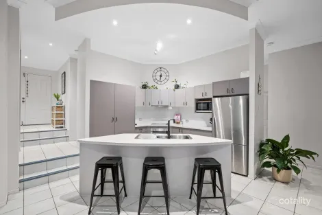 Property photo of 10 Belleview Place Underwood QLD 4119