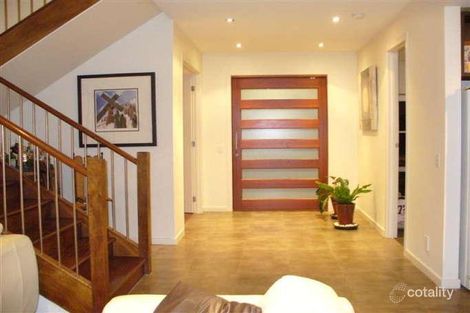 Property photo of 7 Viewridge Way Molendinar QLD 4214