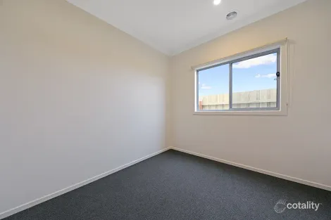 Property photo of 32 Lawler Road Eynesbury VIC 3338