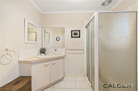 Property photo of 11 Kiev Walk Delahey VIC 3037