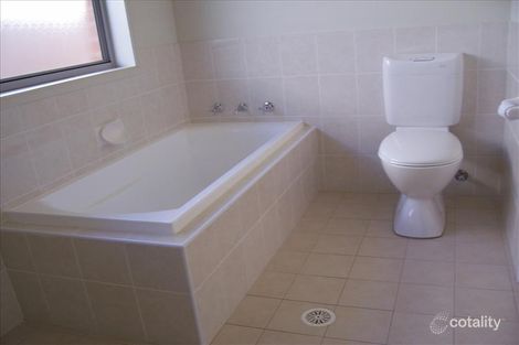 Property photo of 18 Canning Crescent Sunshine Bay NSW 2536