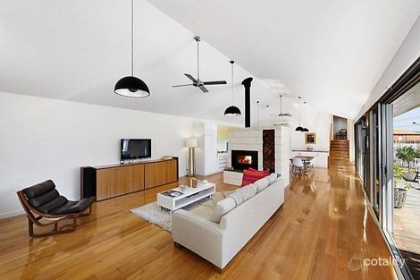 Property photo of 19 Edward Street Essendon VIC 3040