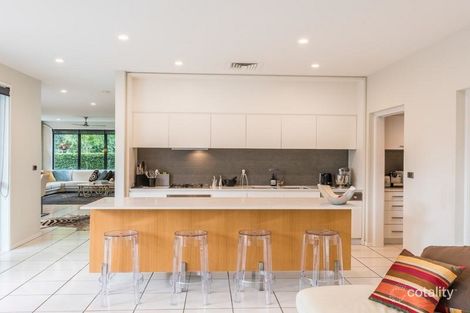 Property photo of 34 Shore Crescent Bulimba QLD 4171
