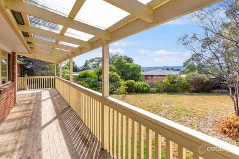 Property photo of 6 Amaroo Place Karabar NSW 2620