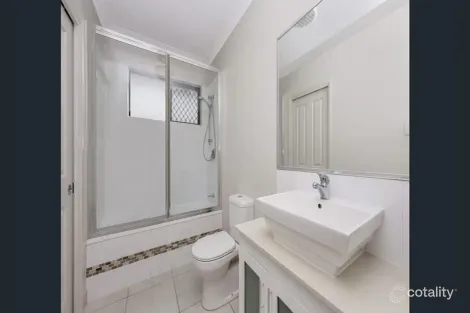 Property photo of 2/13 Mayflower Street Burdell QLD 4818