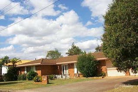 Property photo of 4 Nugent Crescent Wilsonton QLD 4350