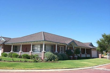 Property photo of 36 St Thomas Loop Iluka WA 6028