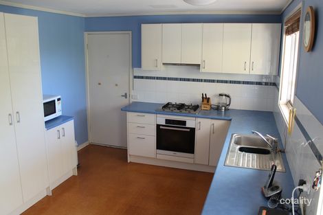 Property photo of 11 Watkins Street Wanniassa ACT 2903