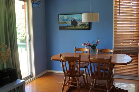 Property photo of 11 Watkins Street Wanniassa ACT 2903
