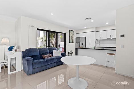Property photo of 3/56 Latimer Street Holland Park QLD 4121