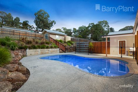 Property photo of 24 Caledonia Street St Andrews VIC 3761