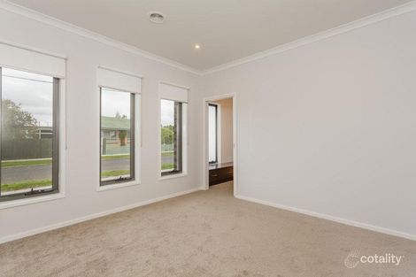 Property photo of 32 Knight Avenue Herne Hill VIC 3218
