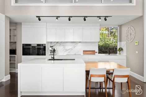 Property photo of 10 Drummond Row Yarralumla ACT 2600