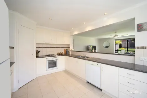 Property photo of 33 Cherlin Drive Warrnambool VIC 3280