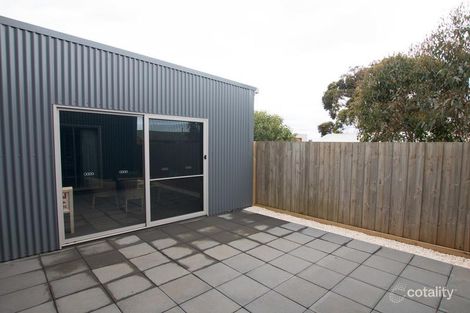 Property photo of 30 Napier Place Warrnambool VIC 3280