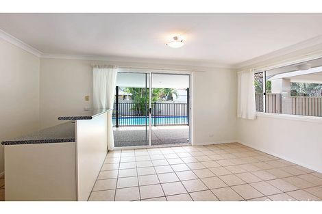 Property photo of 2 Naranja Crescent Benowa QLD 4217