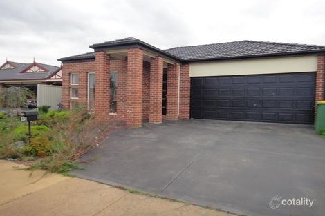 15 Avoca Pl, Pakenham, VIC 3810