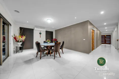 Property photo of 53 Morningside Boulevard Cranbourne West VIC 3977