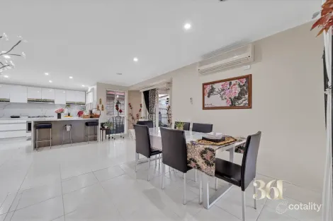Property photo of 2 Park Place Hoppers Crossing VIC 3029