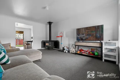 Property photo of 19 Thomas Clarke Place Mudgee NSW 2850