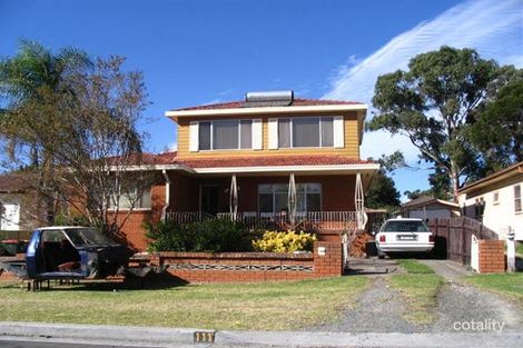 111 Barton St, Oak Flats, NSW 2529
