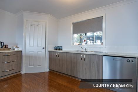 Property photo of 181 Bodeguero Way Wundowie WA 6560