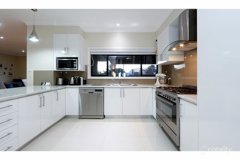 Property photo of 210-212 Raglan Street Sale VIC 3850