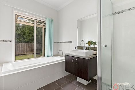 Property photo of 68 Redding Rise Epping VIC 3076