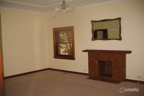 Property photo of 8 Glenbervie Road Strathmore VIC 3041