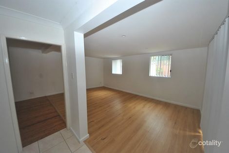 Property photo of 50 Caroline Crescent Georges Hall NSW 2198