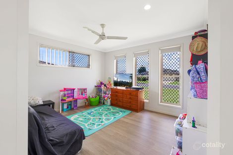 Property photo of 25 Keppel Crescent Thabeban QLD 4670