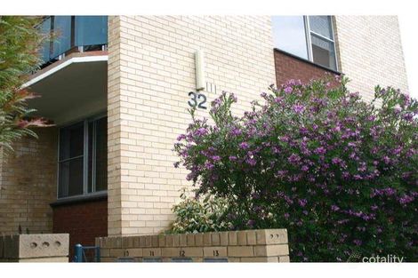 Property photo of 1/32 Ormond Road Elwood VIC 3184