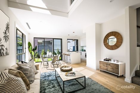 Property photo of 31 Lorikeet Grove Warriewood NSW 2102