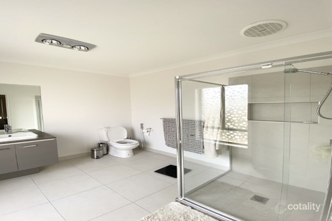 Property photo of 35 Dexter Crescent Clyde North VIC 3978