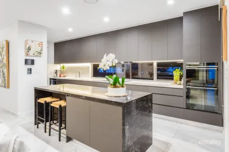 Property photo of 38 Riviere Place Kenmore QLD 4069