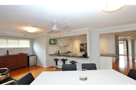 Property photo of 4 Minaji Court Karana Downs QLD 4306