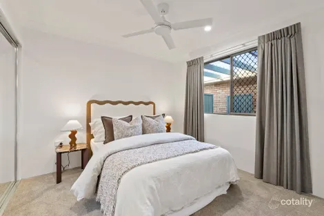 Property photo of 6/33-39 Hooker Boulevard Broadbeach Waters QLD 4218