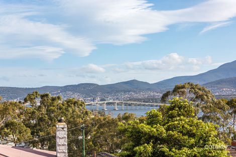Property photo of 122 Karoola Road Lindisfarne TAS 7015