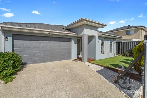 Property photo of 25 Benedetto Crescent Cranbourne East VIC 3977