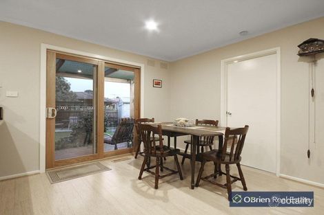 Property photo of 7 Bittern Drive Endeavour Hills VIC 3802