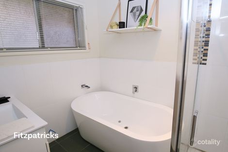 Property photo of 29 Leavenworth Drive Mount Austin NSW 2650